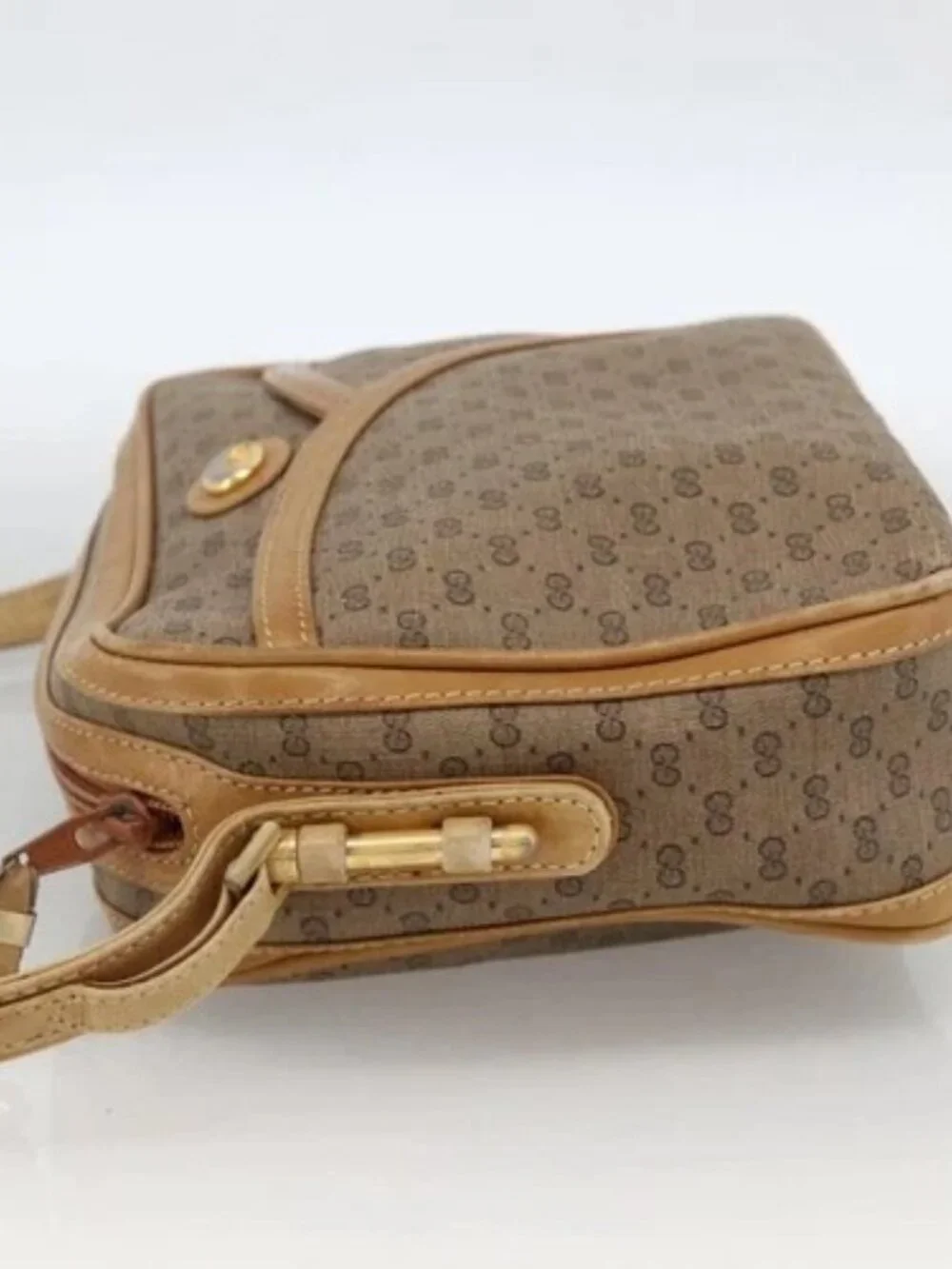 GUCCI Micro GG Supreme Shoulder Bag PVC Beige Gold 001 261 1096 Auth BA11772